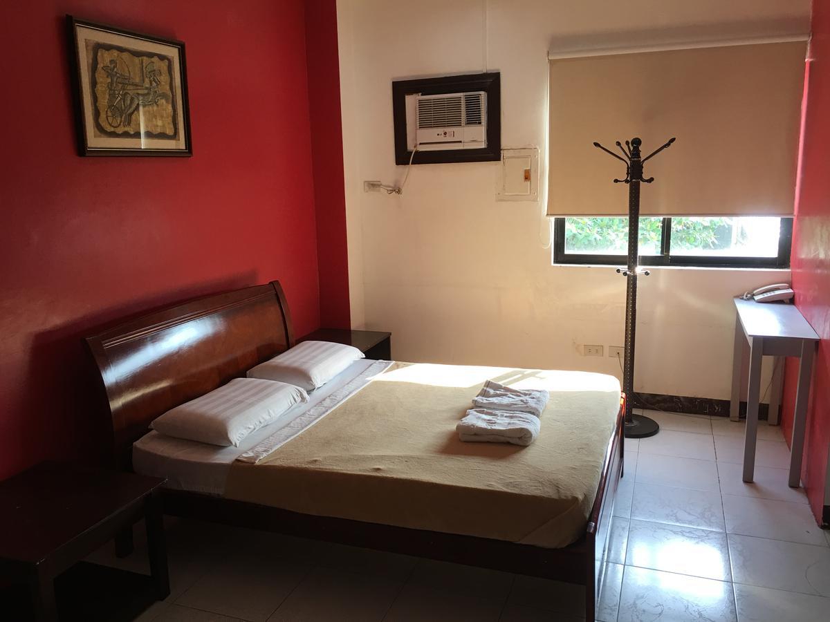South Prince Residences And Inn Davao Экстерьер фото