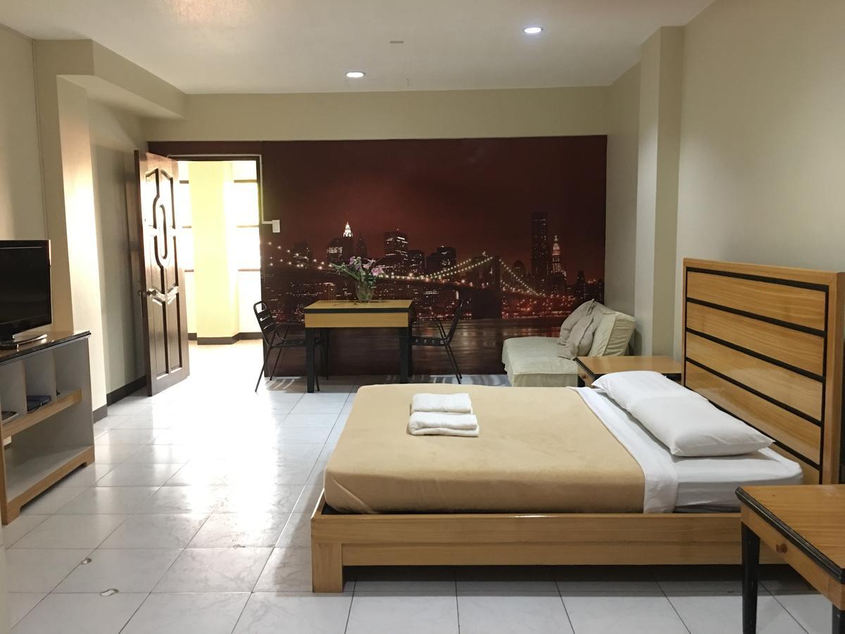 South Prince Residences And Inn Davao Экстерьер фото